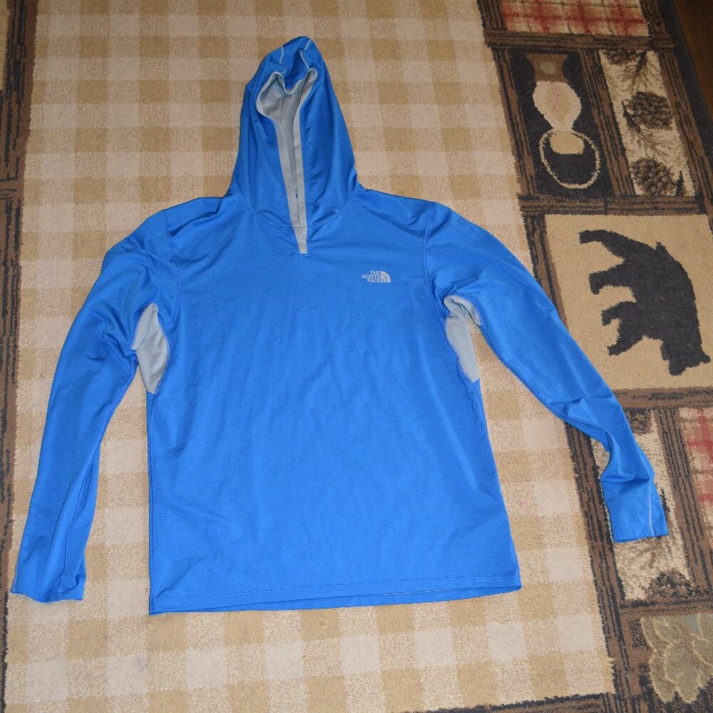 Men's The North Face Hooded Shirt Size Medium